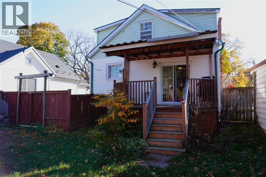 460 Nelson Street, Sarnia, Ontario  N7T 5K6 - Photo 3 - 25028426