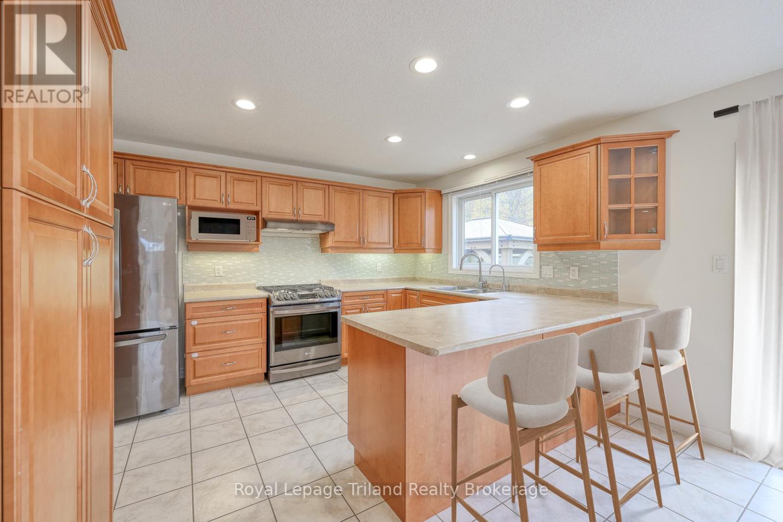 93 Finch Avenue, Woodstock, Ontario N4T 1T7 - Photo 15 - X12526850