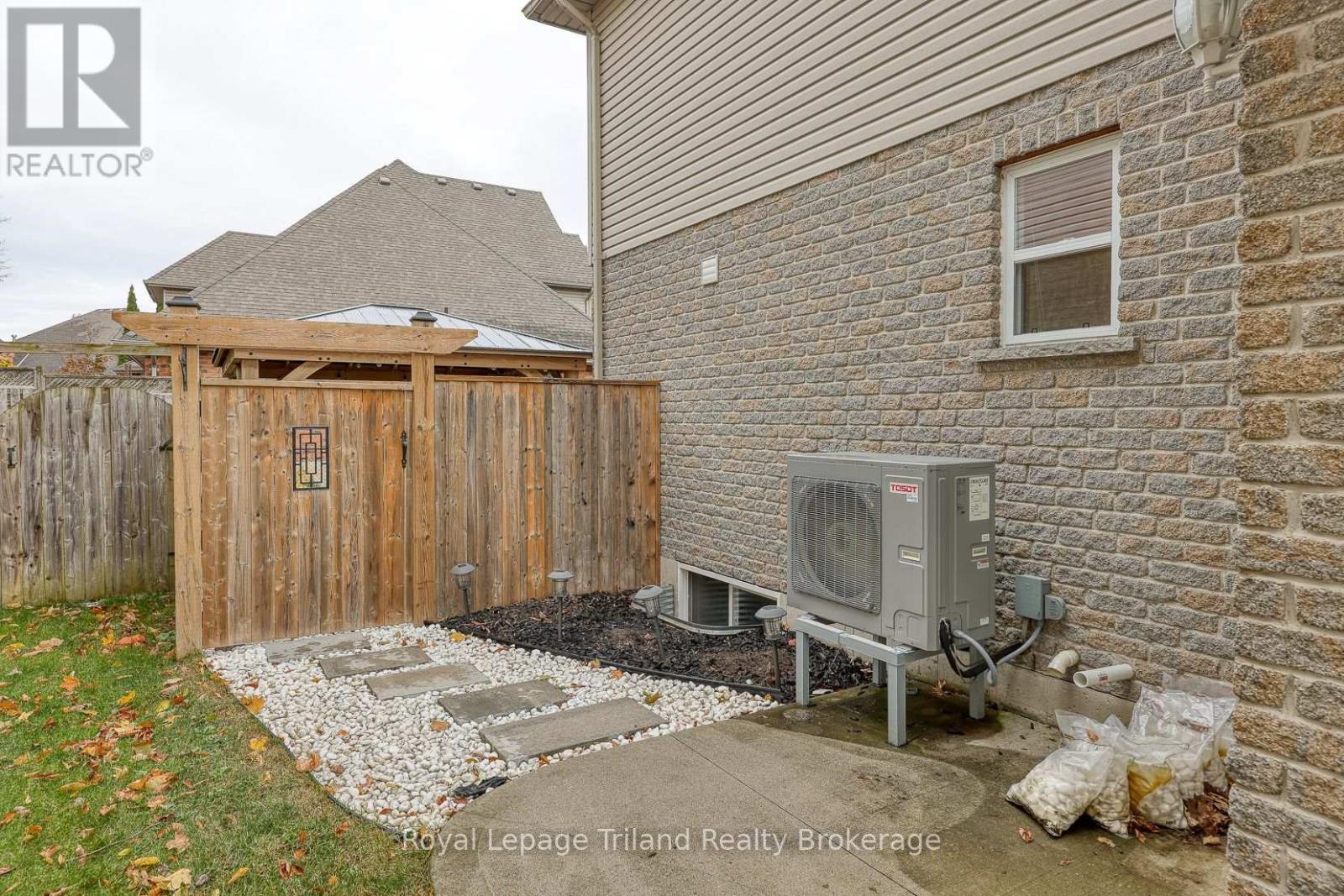 93 Finch Avenue, Woodstock, Ontario N4T 1T7 - Photo 43 - X12526850