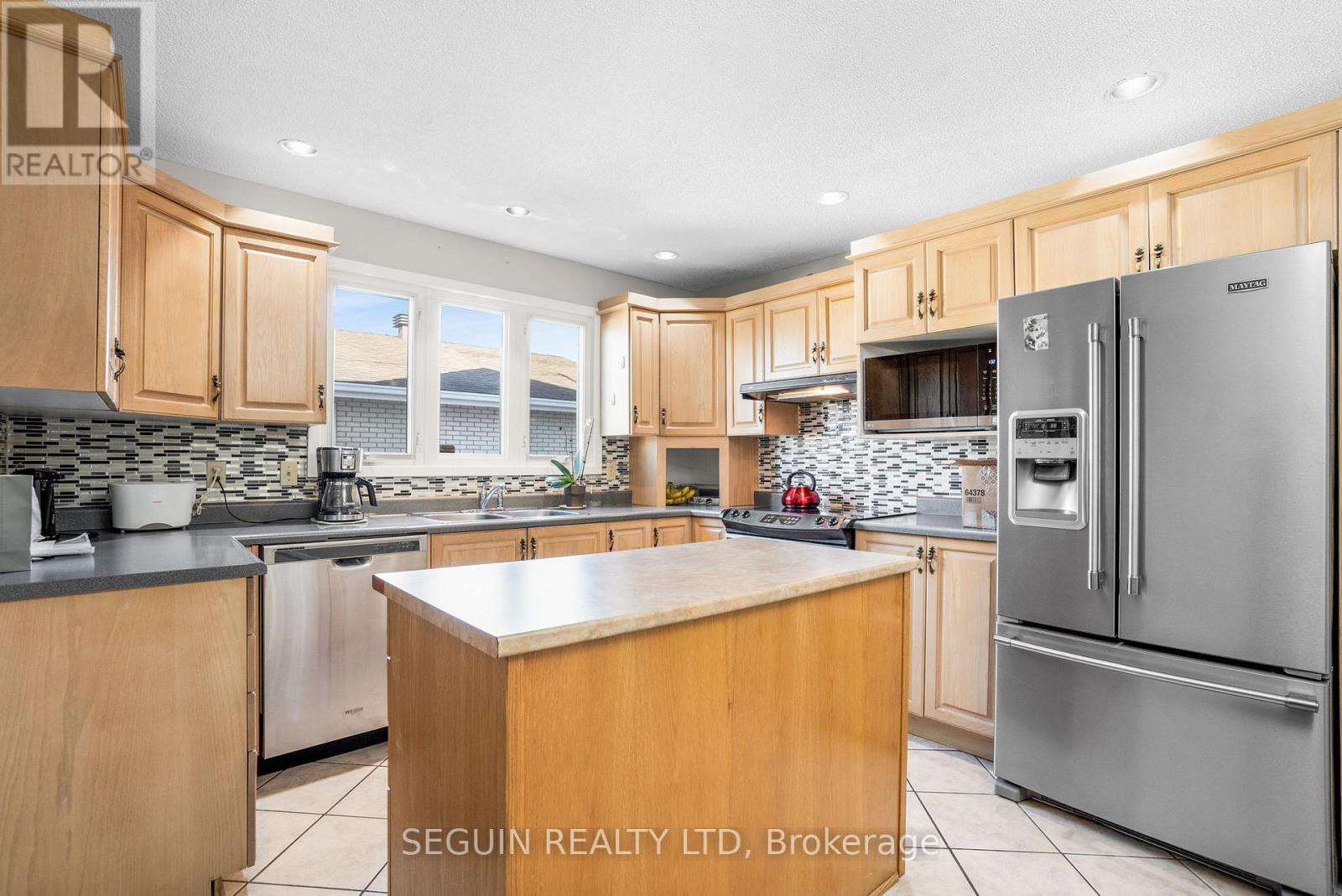 460 Theriault Street, Hawkesbury, Ontario  K6A 1Z3 - Photo 17 - X12527688