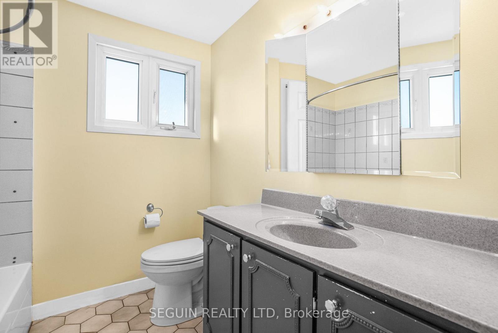 460 Theriault Street, Hawkesbury, Ontario  K6A 1Z3 - Photo 23 - X12527688