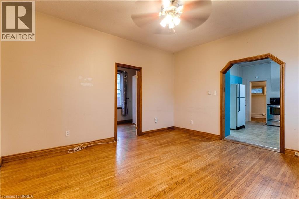 257 Grand River Avenue, Brantford, Ontario  N3T 4Y5 - Photo 9 - 40783807