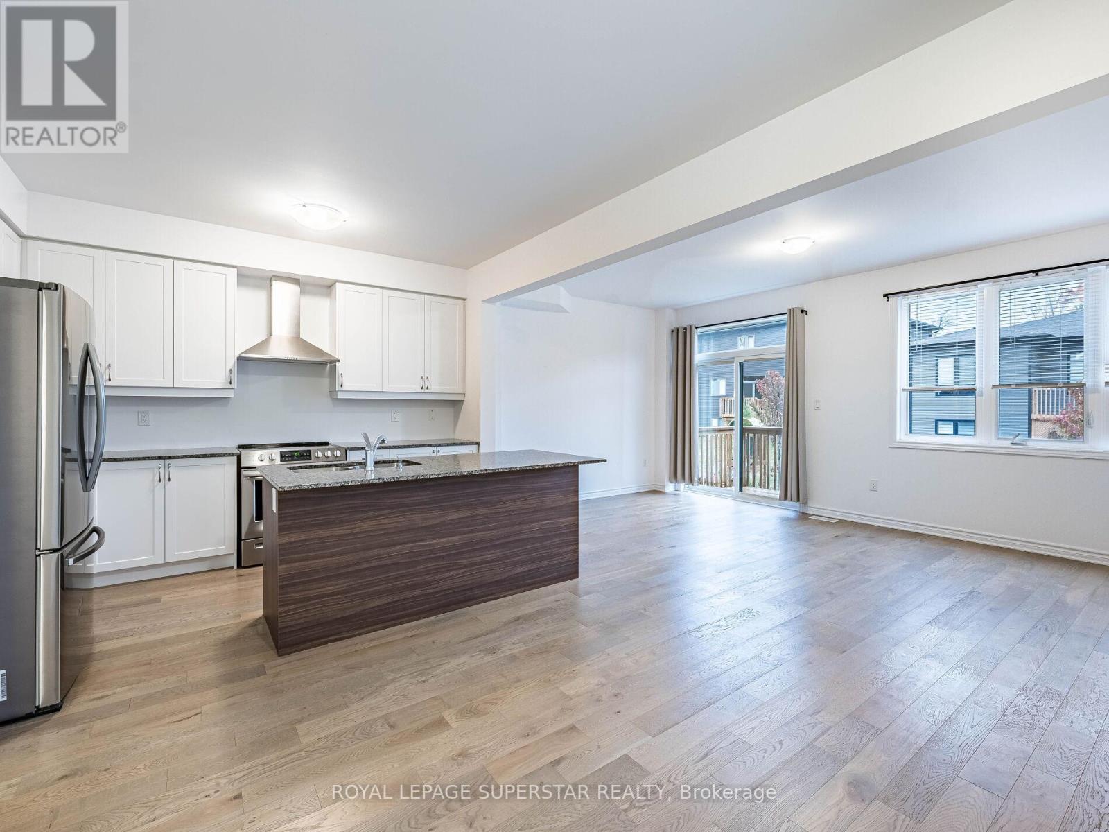 42 Eberhardt Drive, Wasaga Beach, Ontario  L9E 0K6 - Photo 11 - S12517086