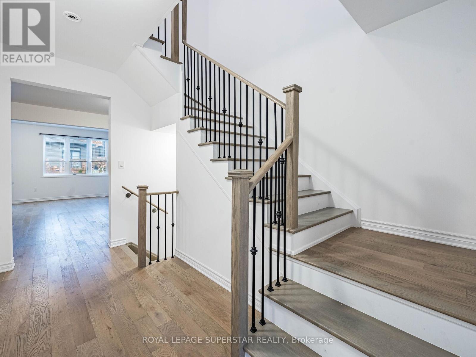 42 Eberhardt Drive, Wasaga Beach, Ontario  L9E 0K6 - Photo 24 - S12517086