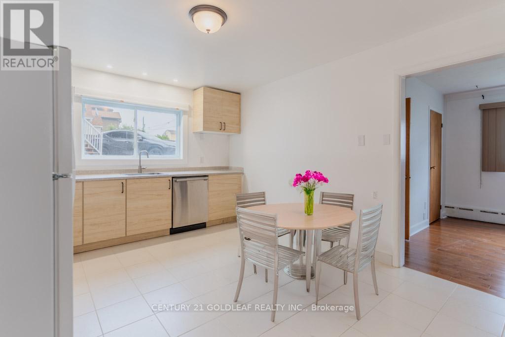 151 Montfort Street, Ottawa, Ontario K1L 5P5 - Photo 5 - X12250879