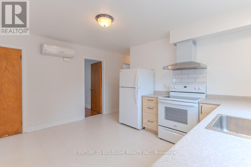 151 Montfort Street, Ottawa, Ontario K1L 5P5 - Photo 7 - X12250879