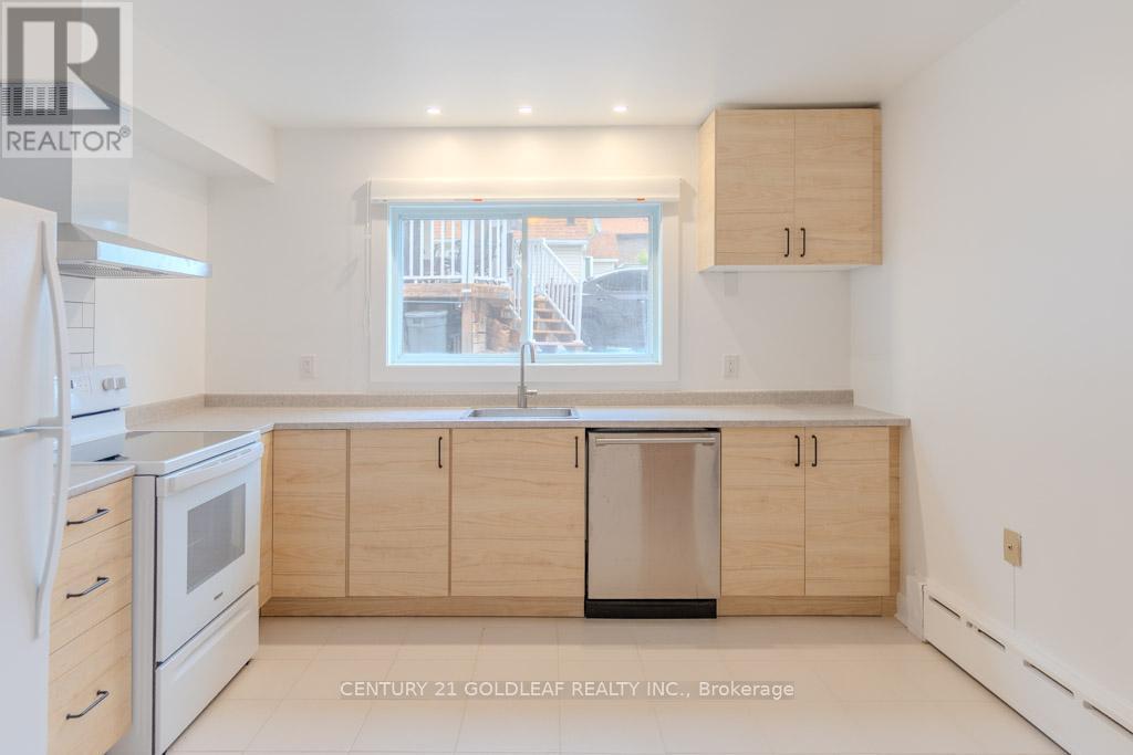 151 Montfort Street, Ottawa, Ontario K1L 5P5 - Photo 9 - X12250879