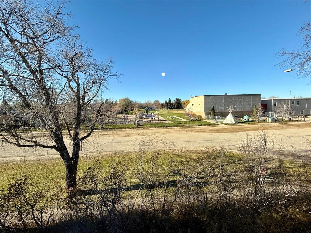 267 4th Avenue, Minitonas, Manitoba  R0L 1G0 - Photo 2 - 202528214