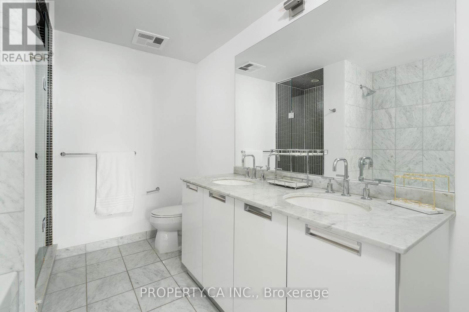 3606 - 33 Charles Street E, Toronto, Ontario  M4Y 0A2 - Photo 23 - C12527696