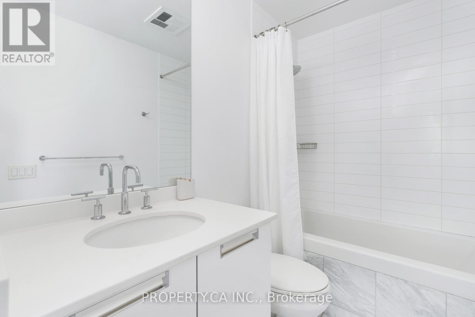 3606 - 33 Charles Street E, Toronto, Ontario  M4Y 0A2 - Photo 26 - C12527696