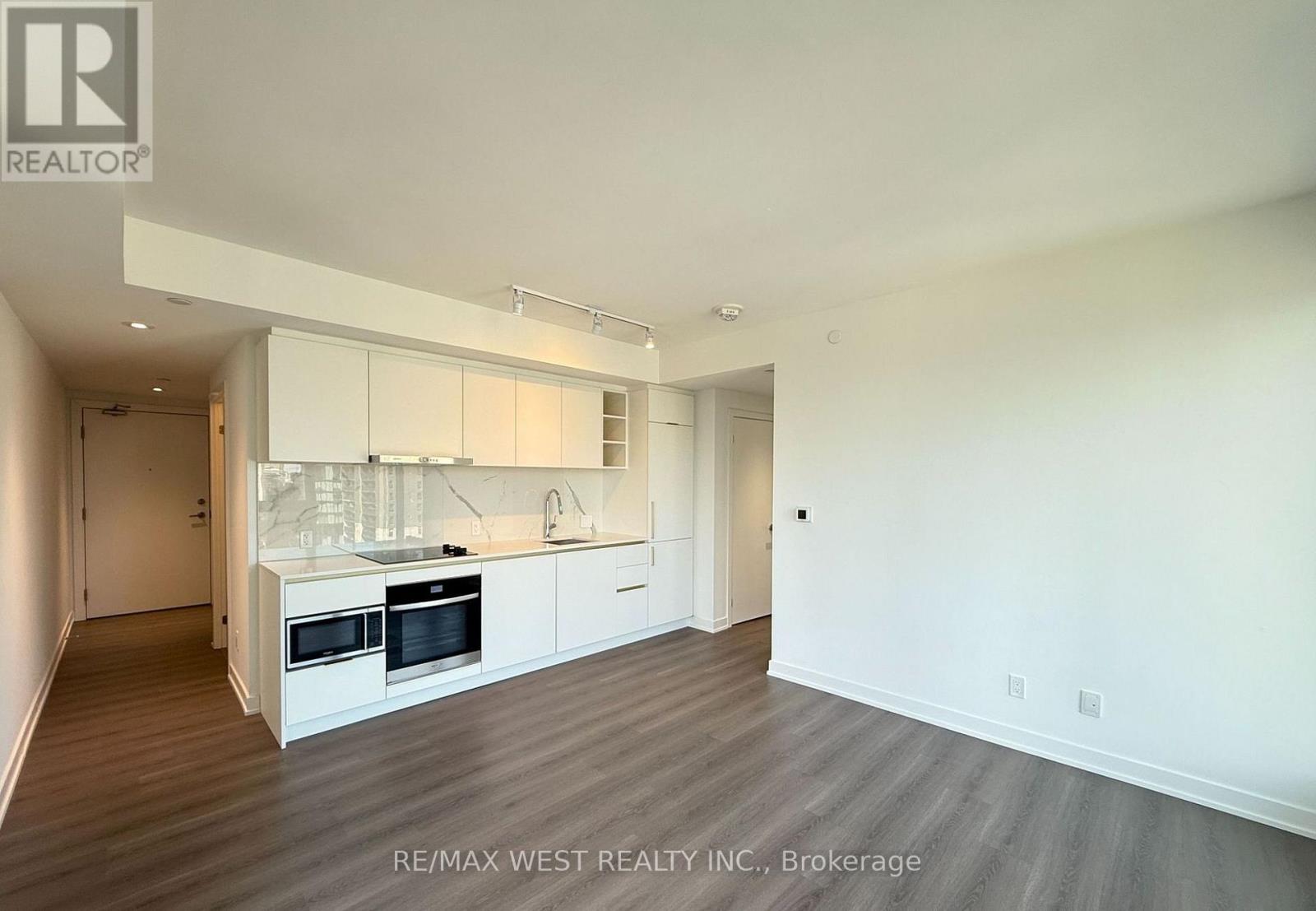 4209 - 8 Wellesley Street W, Toronto, Ontario  M4Y 0J5 - Photo 3 - C12527704