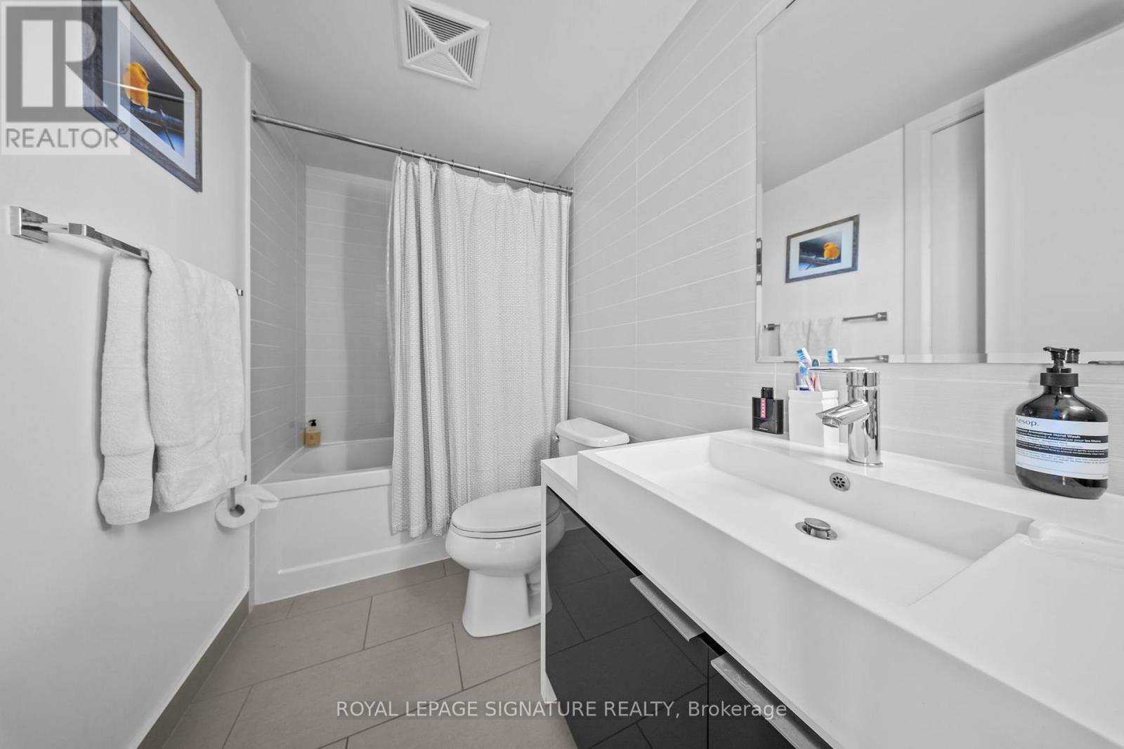 Ph09 - 5 Hanna Avenue, Toronto, Ontario  M6K 0B3 - Photo 21 - C12527754