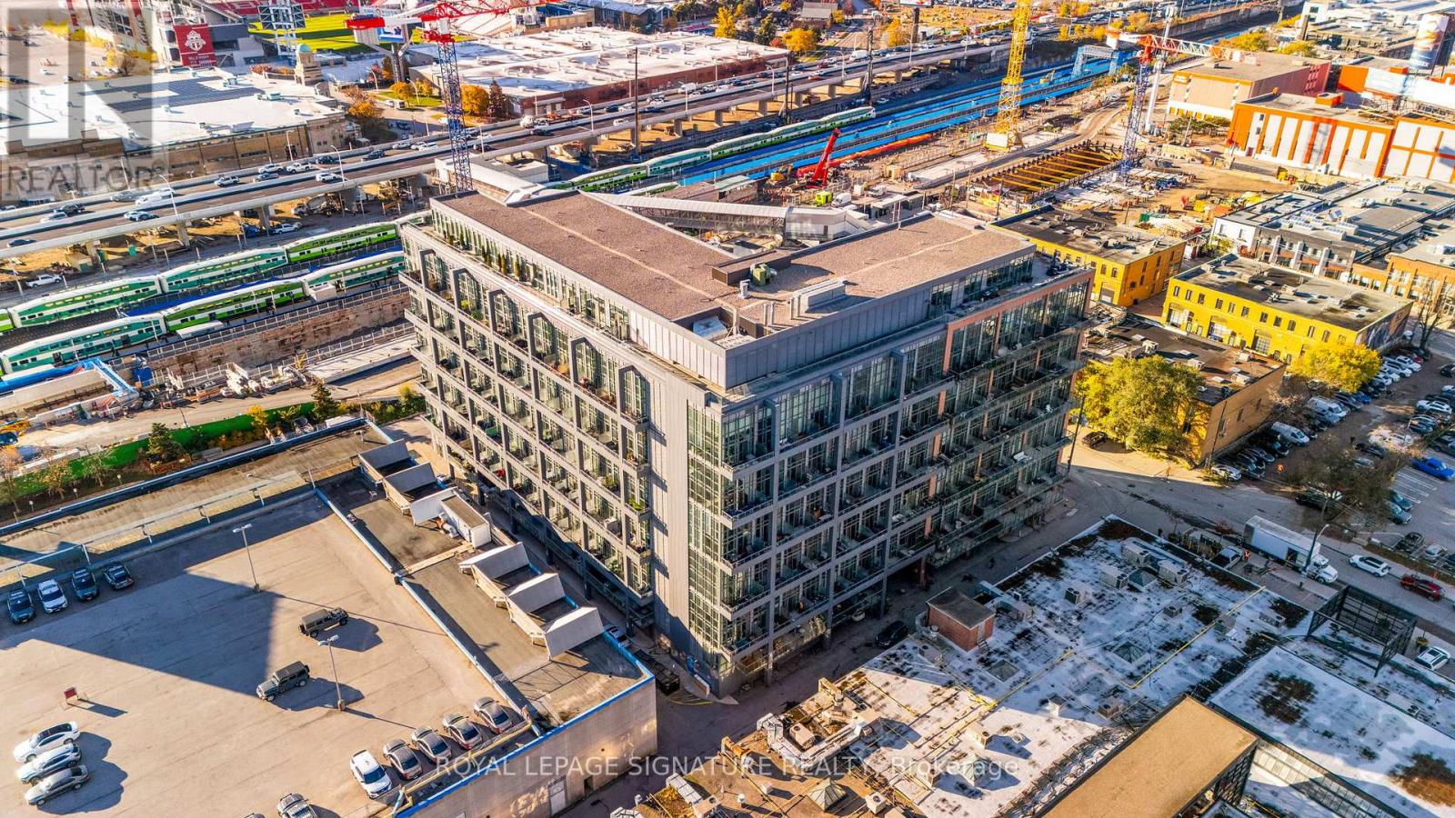 Ph09 - 5 Hanna Avenue, Toronto, Ontario  M6K 0B3 - Photo 38 - C12527754