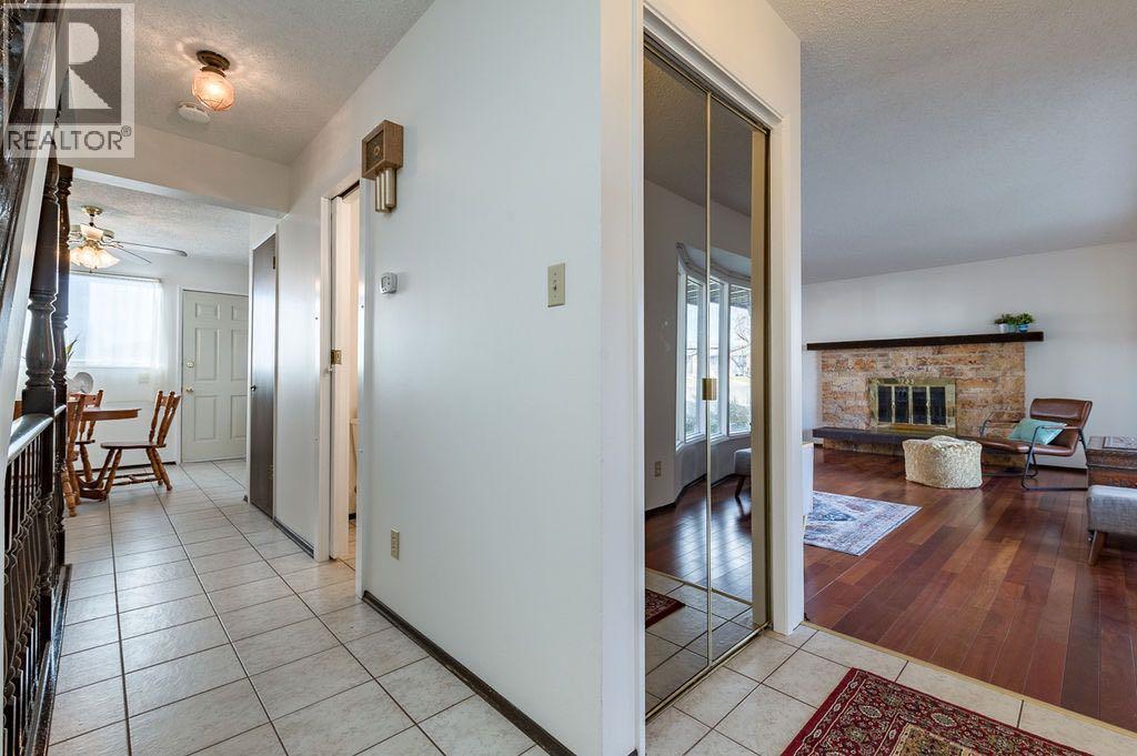 60 Rundlelawn Place Ne, Calgary, Alberta  T1Y 3P5 - Photo 4 - A2266689