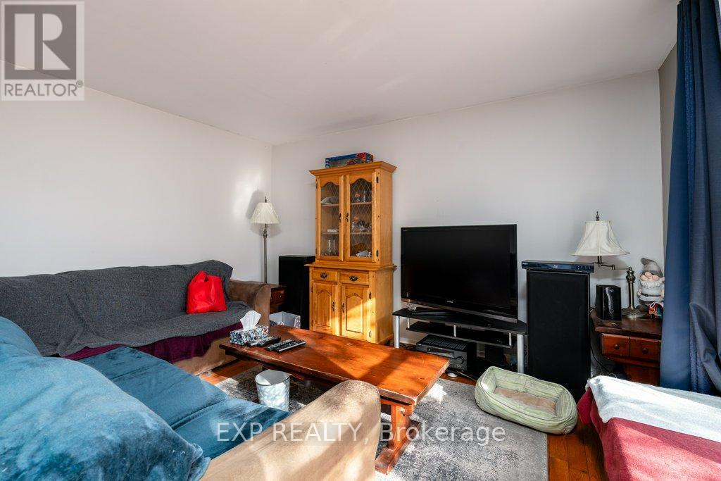 62 Kent Street, Trent Hills (Campbellford), Ontario  K0L 1L0 - Photo 7 - X12527884