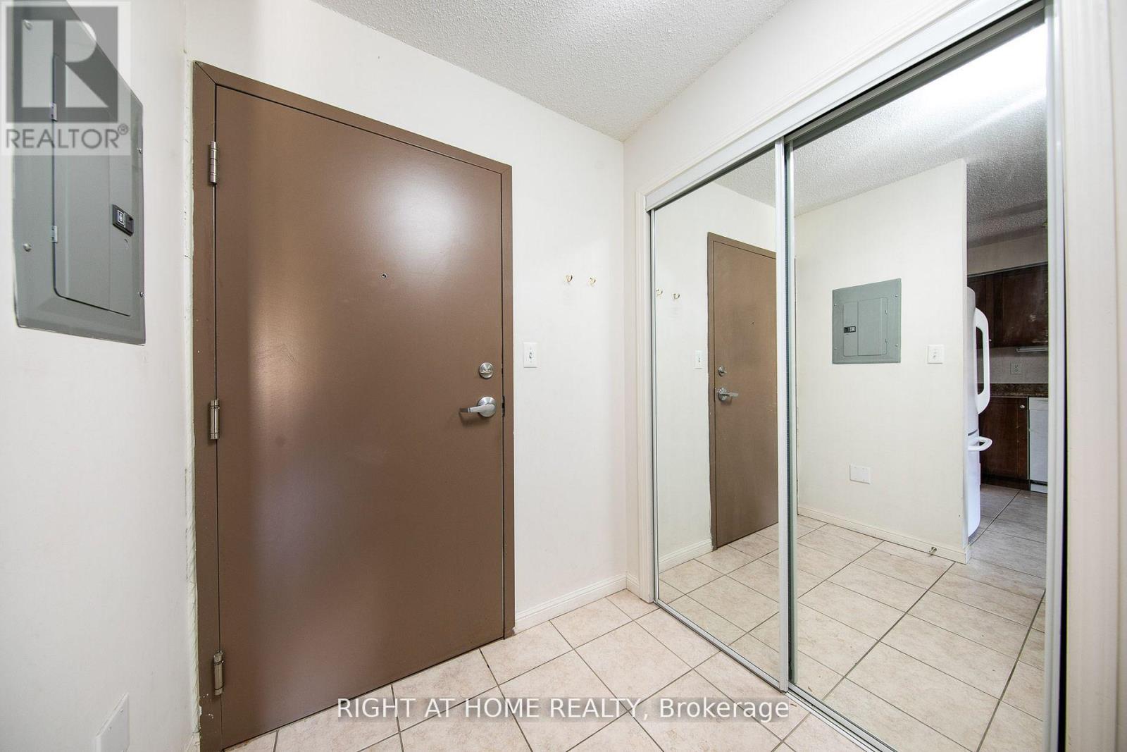 222 - 5225 Finch Avenue E, Toronto, Ontario  M1S 5W8 - Photo 3 - E12527708