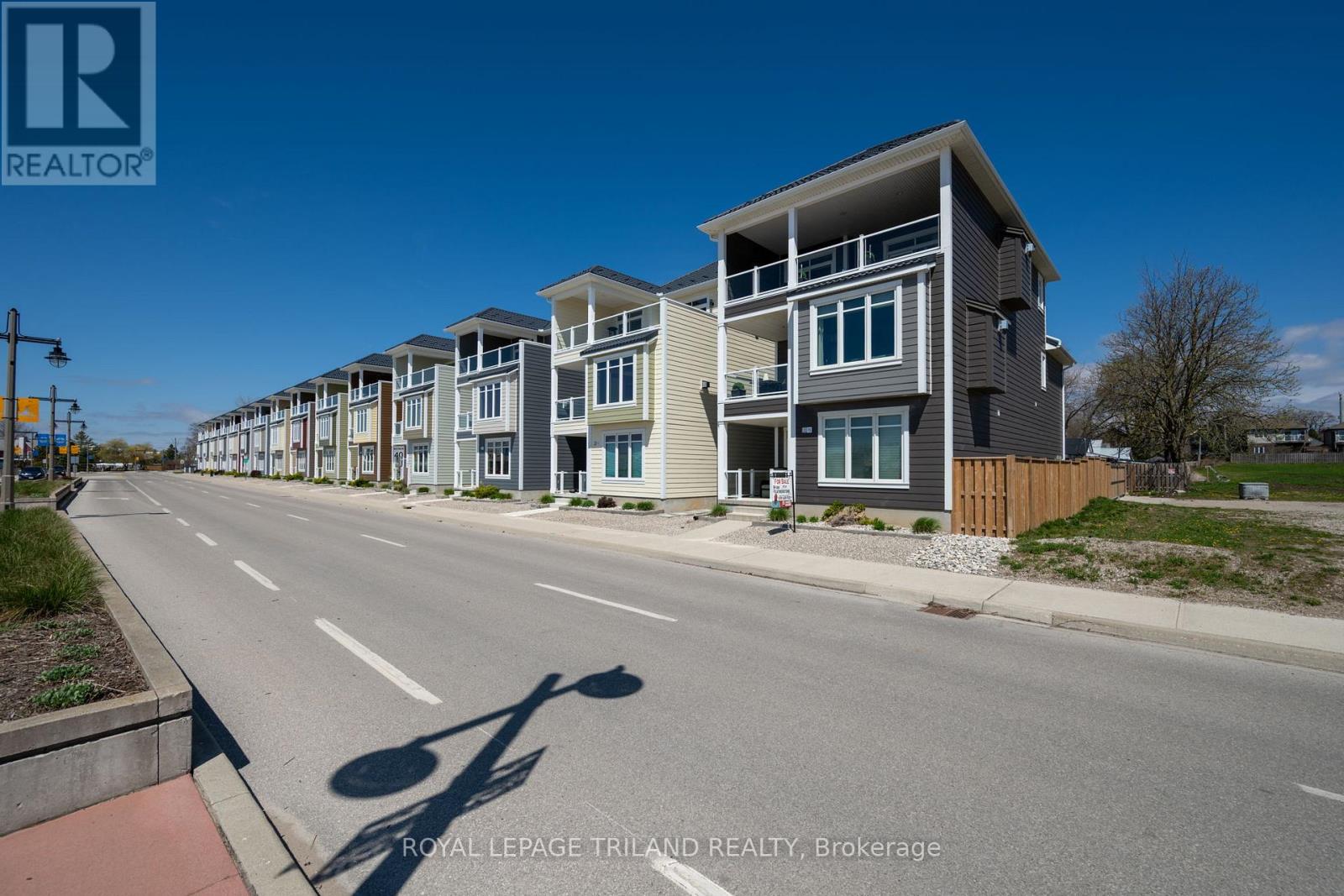 15 - 355 Edith Cavell Boulevard, Central Elgin, Ontario  N5L 0A3 - Photo 3 - X12527784