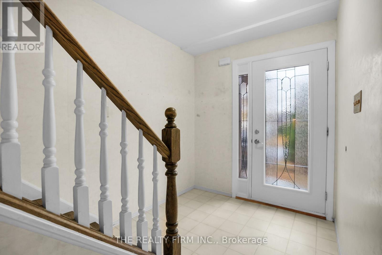 35 Rostherne Crescent, London South, Ontario  N6E 1Y3 - Photo 12 - X12527830