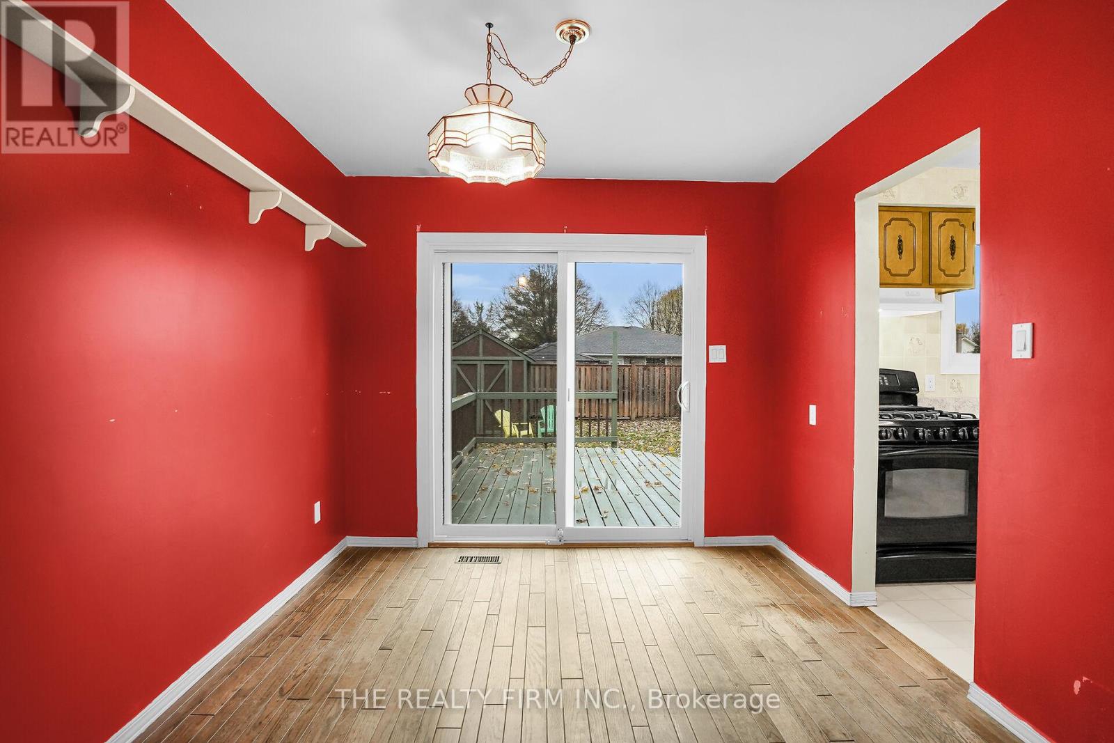 35 Rostherne Crescent, London South, Ontario  N6E 1Y3 - Photo 4 - X12527830