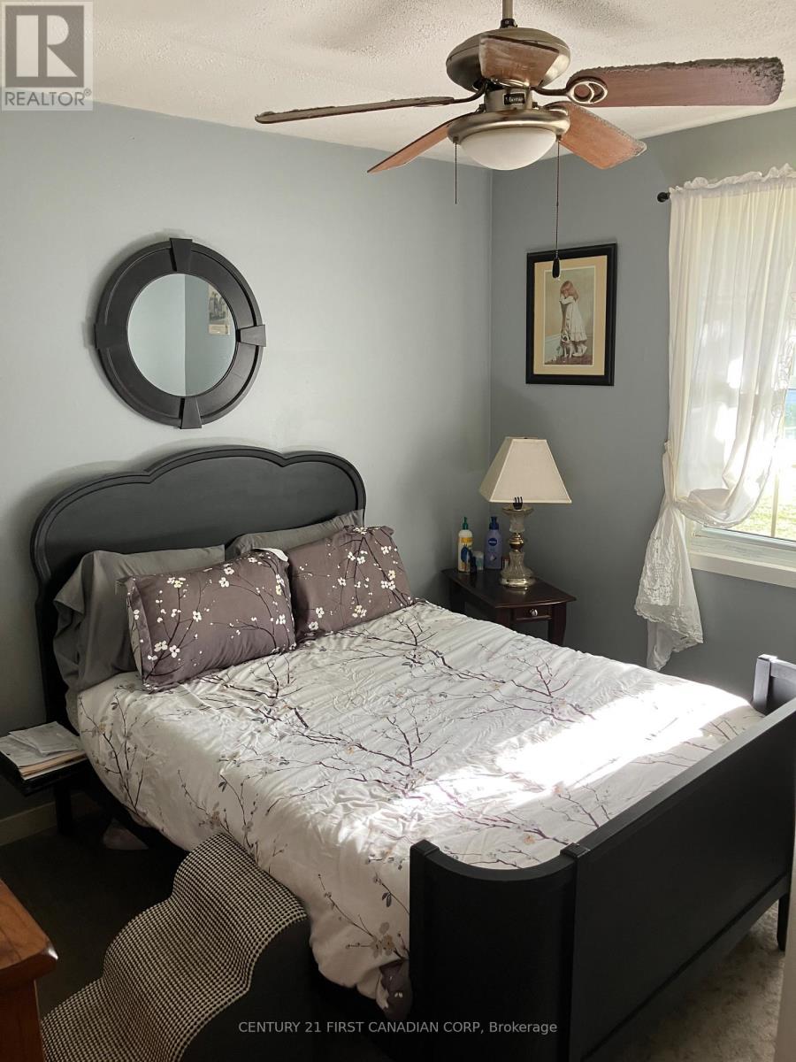 63 Hawkesbury Avenue, London East, Ontario  N5V 2K2 - Photo 16 - X12527890