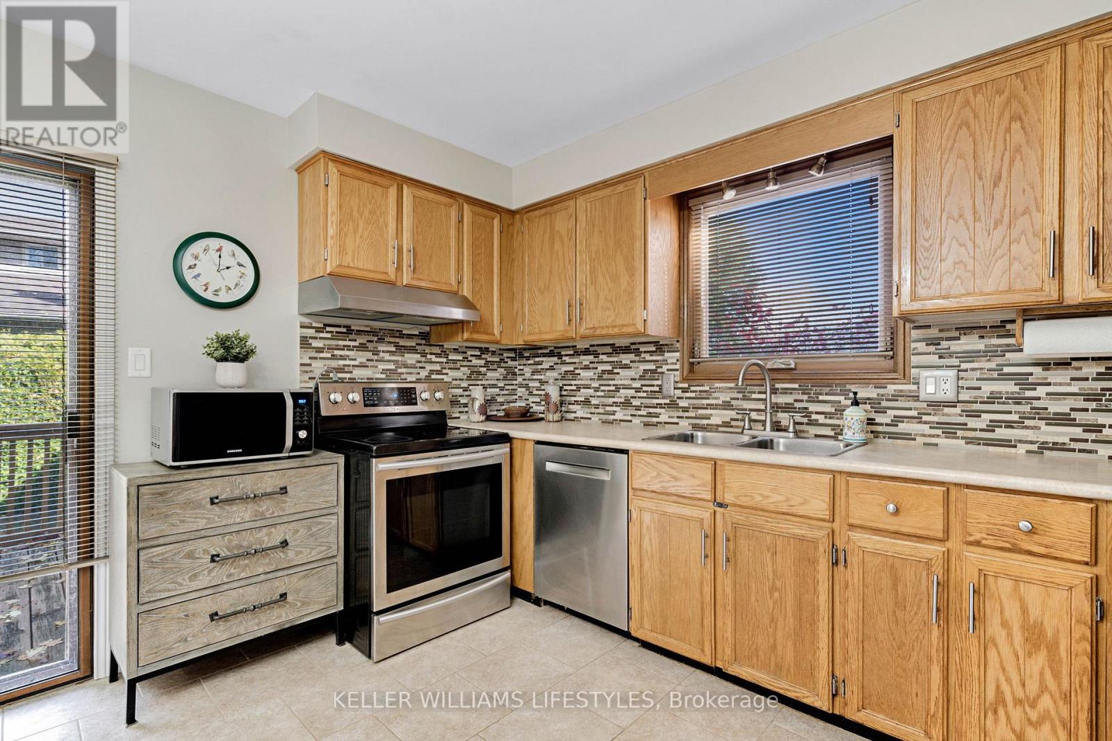 175 Walmer Gardens, London North, Ontario  N6G 4H3 - Photo 14 - X12527968