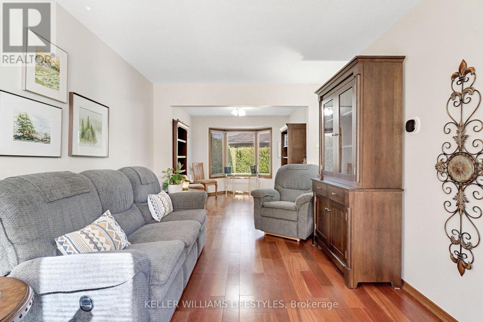 175 Walmer Gardens, London North, Ontario  N6G 4H3 - Photo 6 - X12527968