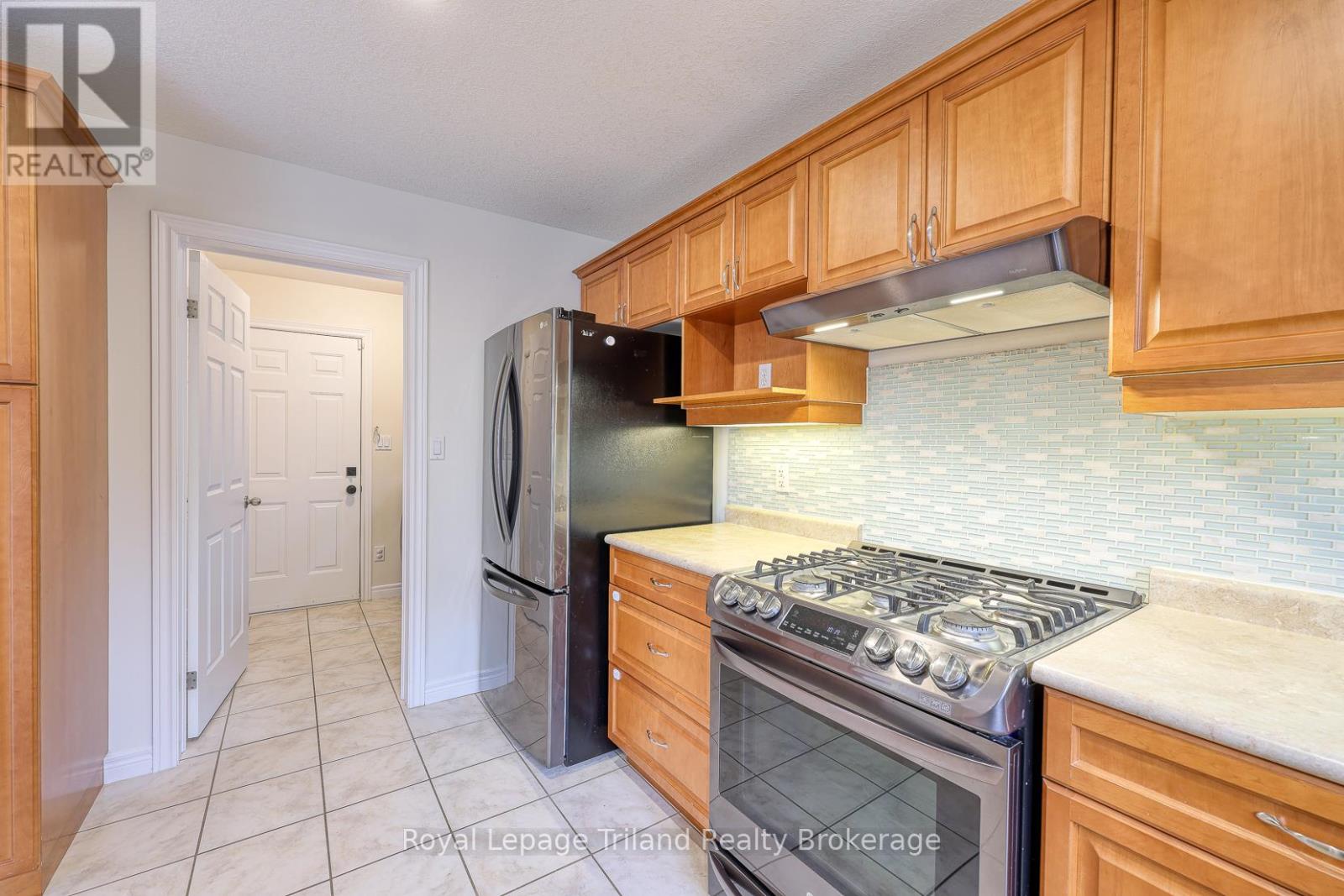 93 Finch Avenue, Woodstock, Ontario N4T 1T7 - Photo 19 - X12526850