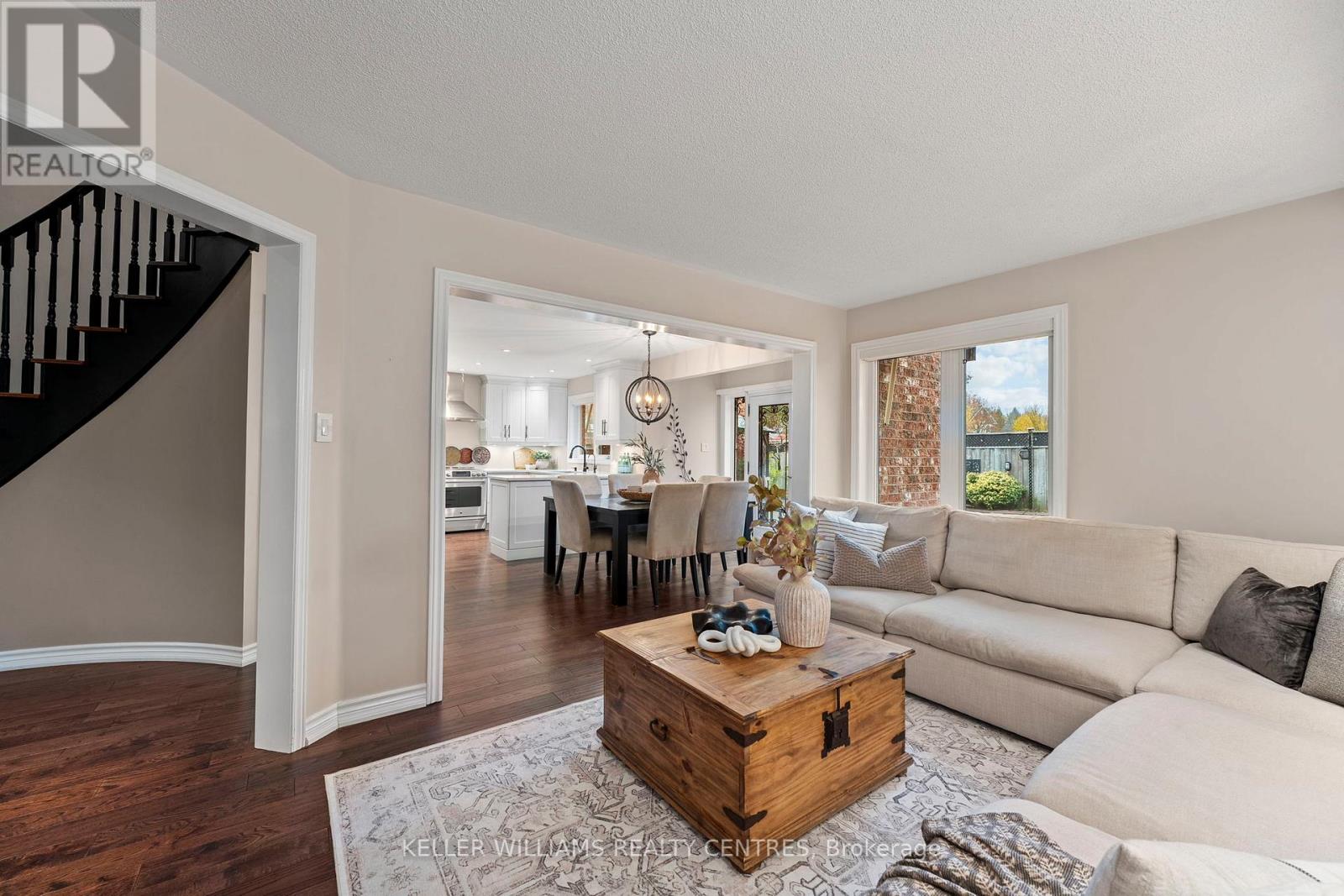 7 Mahogany Court, Aurora, Ontario  L4G 6M8 - Photo 6 - N12527686