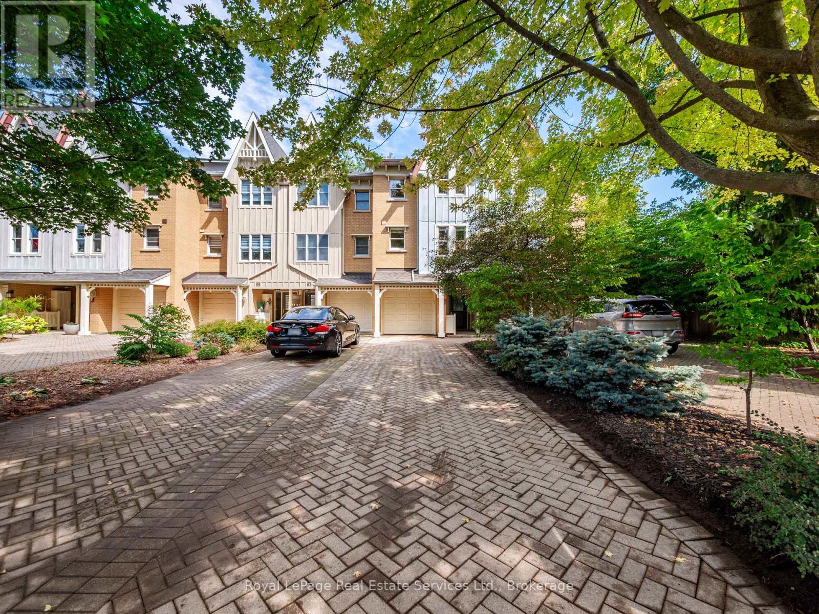 81 Brant Street, Oakville, Ontario  L6K 2Z5 - Photo 2 - W12527804