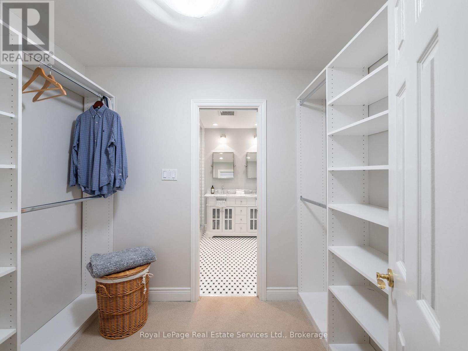 81 Brant Street, Oakville, Ontario  L6K 2Z5 - Photo 23 - W12527804