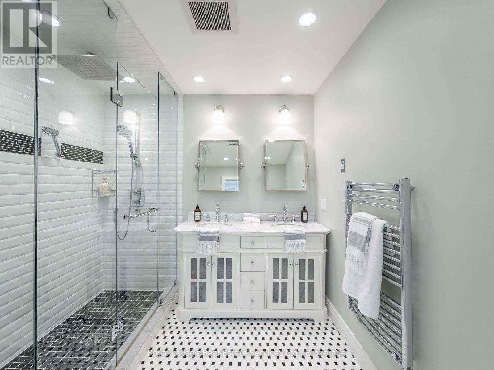 81 Brant Street, Oakville, Ontario  L6K 2Z5 - Photo 20 - W12527880