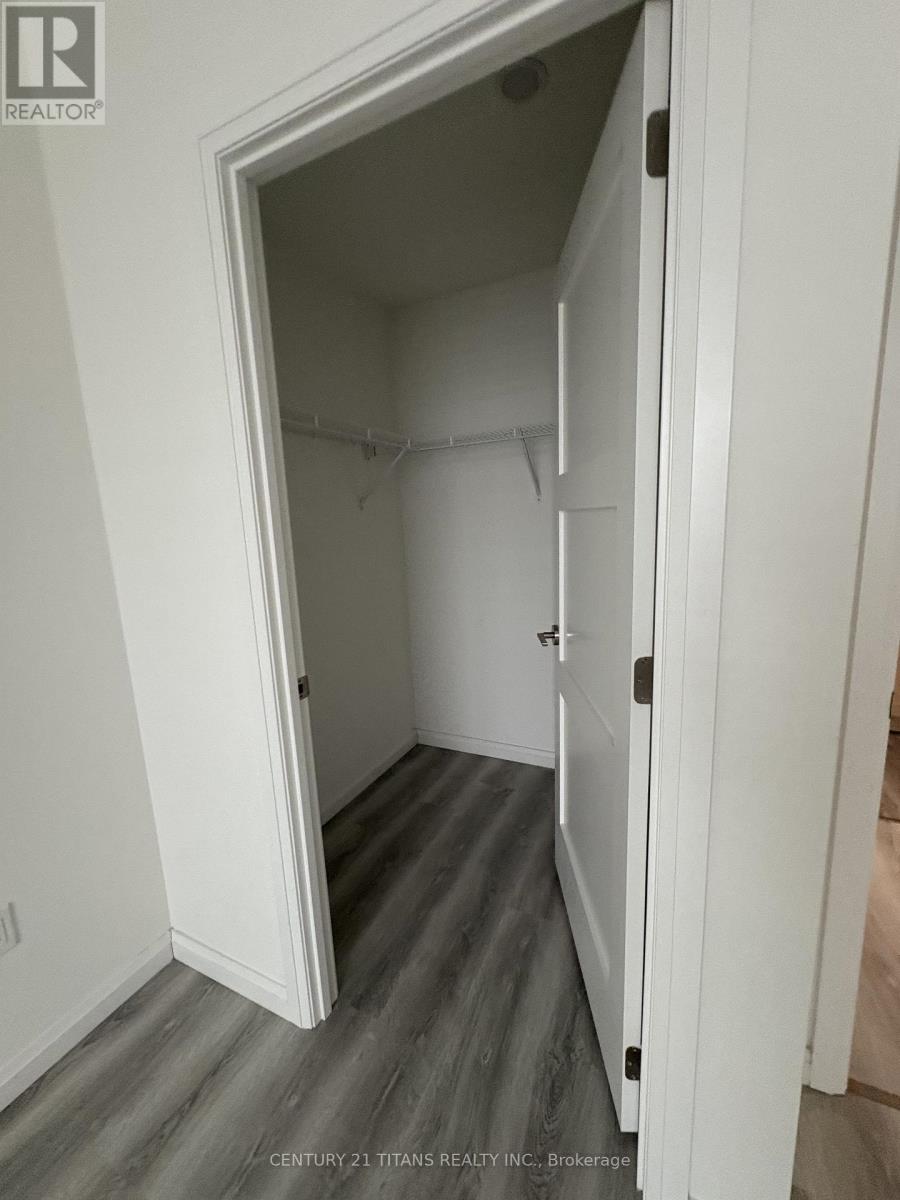 Ph16 - 181 Elmira Road S, Guelph, Ontario N1K 0E4 - Photo 10 - X12495230