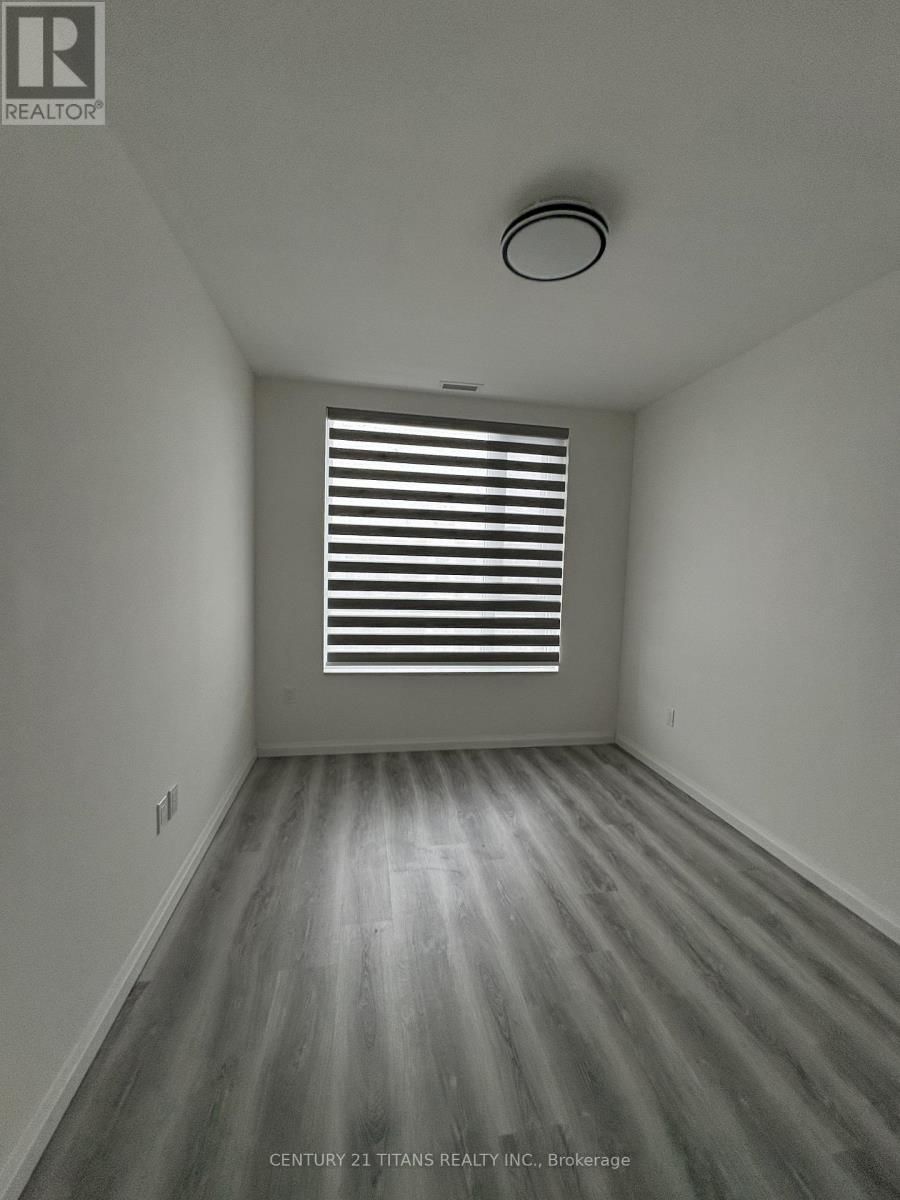 Ph16 - 181 Elmira Road S, Guelph, Ontario N1K 0E4 - Photo 9 - X12495230