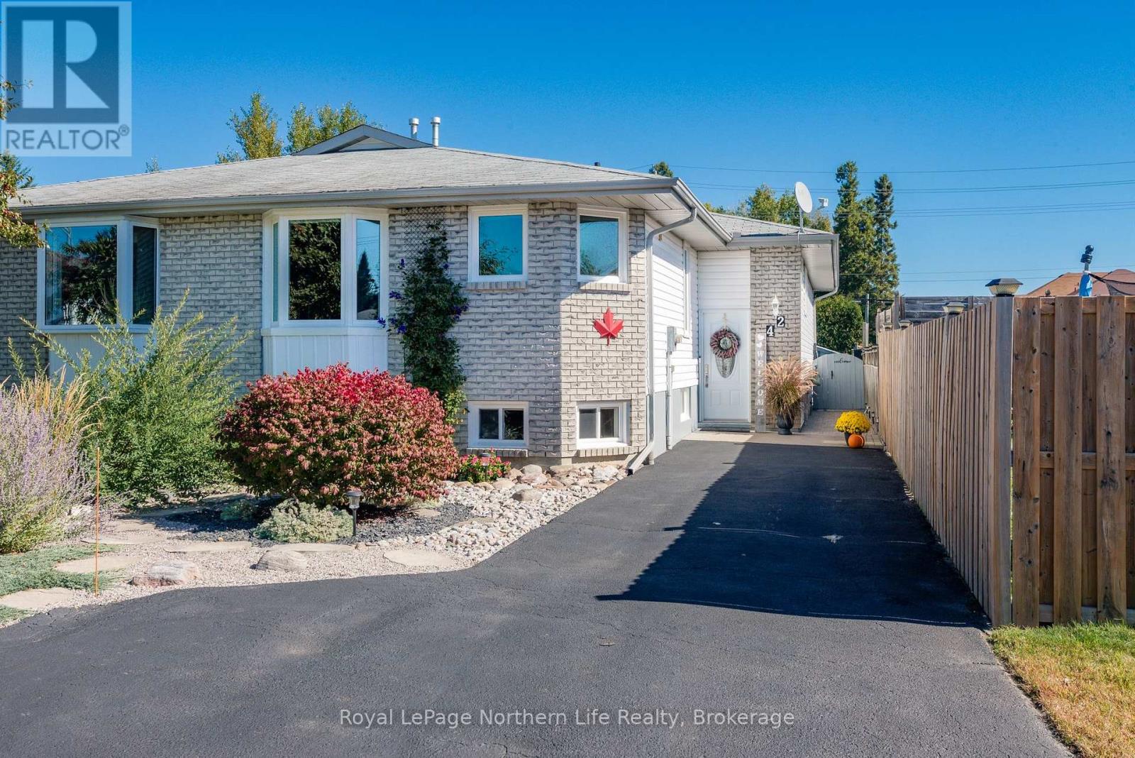 42 BALMORAL CRESCENT, North Bay, Ontario