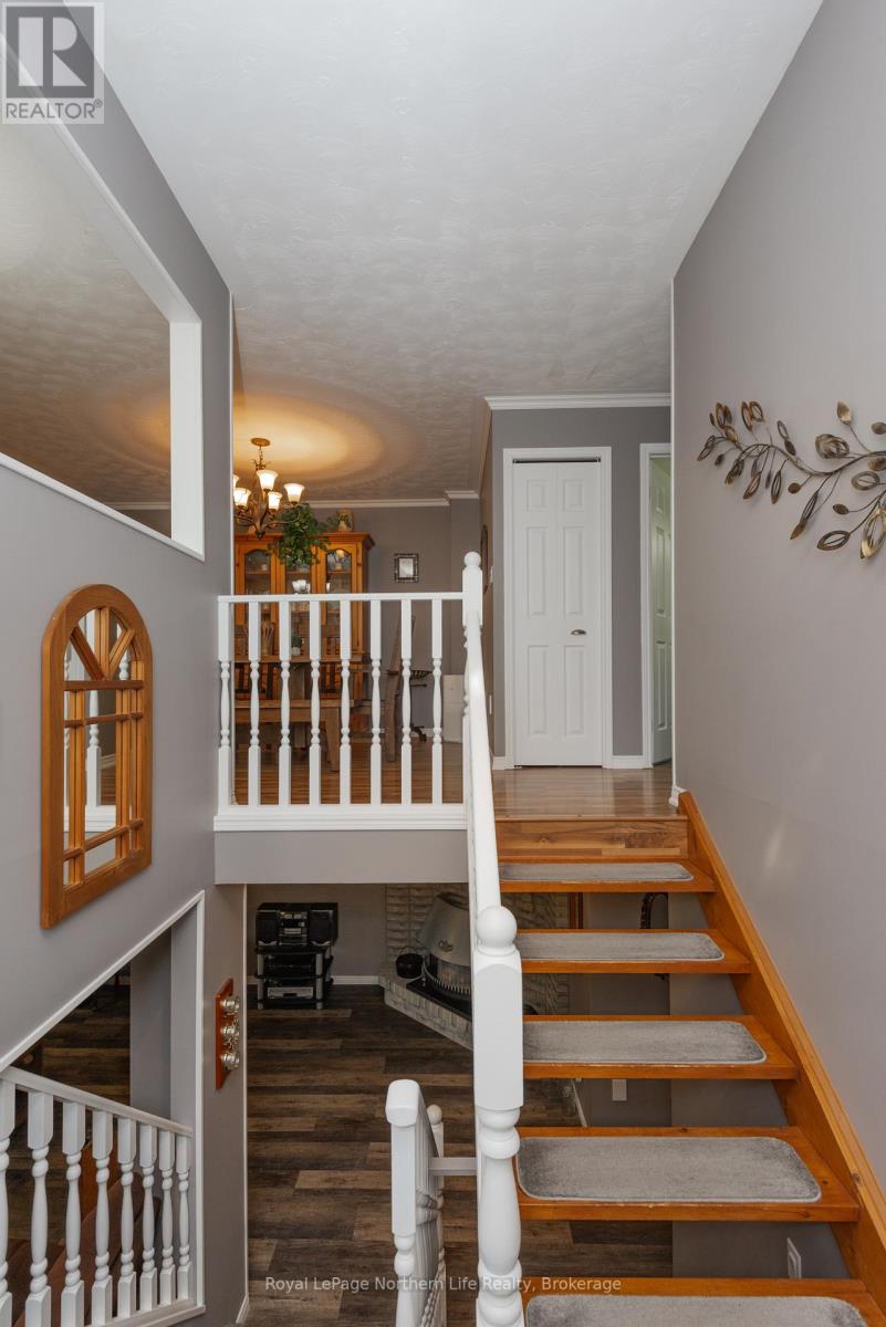 42 Balmoral Crescent, North Bay, Ontario  P1A 4H5 - Photo 6 - X12527974