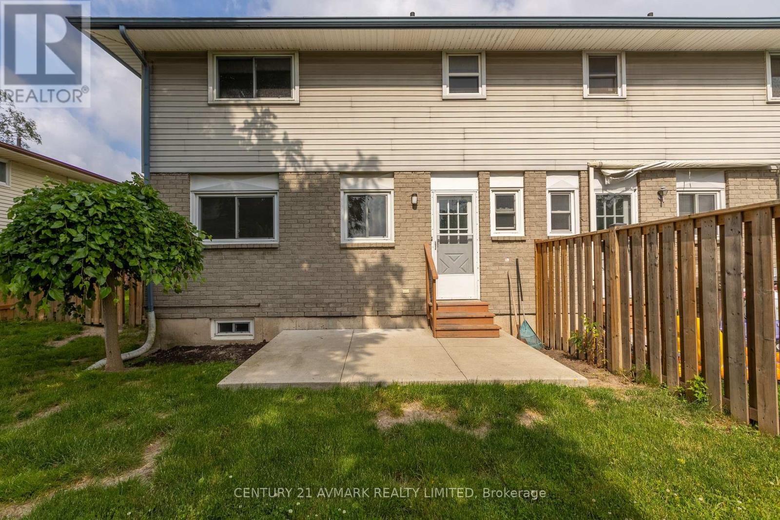 111 Northgate Drive, Welland, Ontario  L3C 5Y3 - Photo 7 - X12528004