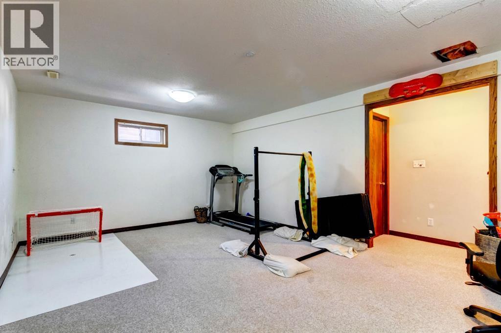 303 Pioneer Road, Canmore, Alberta  T1W 1E8 - Photo 23 - A2268124