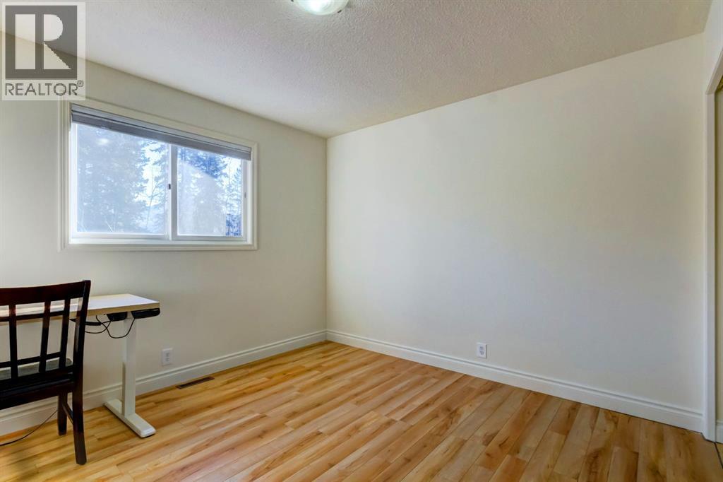 317 Pioneer Road, Canmore, Alberta  T1W 1E8 - Photo 17 - A2269334