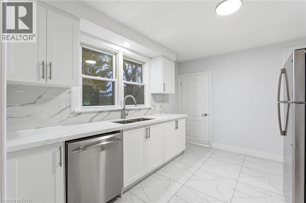 3 Algonquin Avenue, Dundas, Ontario  L9H 7K9 - Photo 14 - 40786740