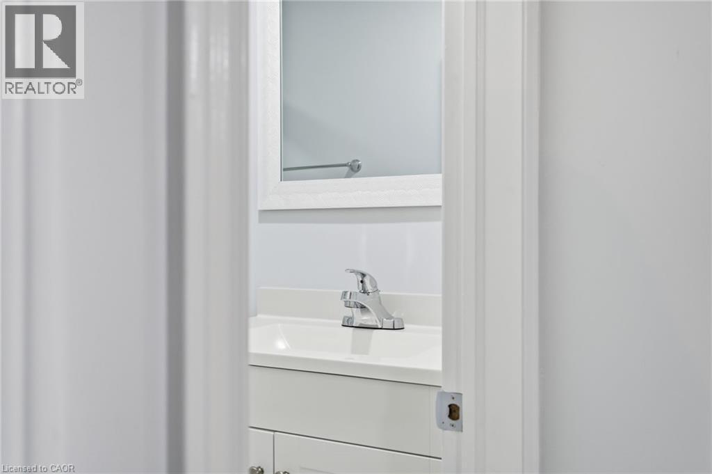 3 Algonquin Avenue, Dundas, Ontario  L9H 7K9 - Photo 39 - 40786740