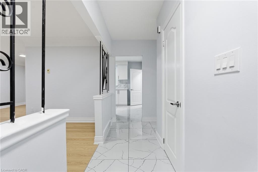 3 Algonquin Avenue, Dundas, Ontario  L9H 7K9 - Photo 6 - 40786740