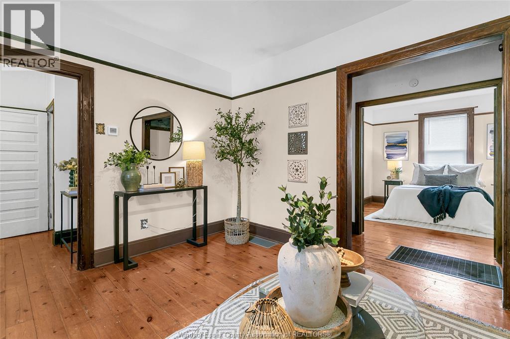 1086 Monmouth, Windsor, Ontario  N8Y 3L7 - Photo 6 - 25028431