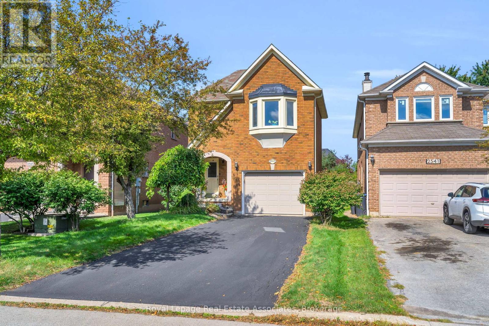 2543 SCARTH COURT, Mississauga, Ontario