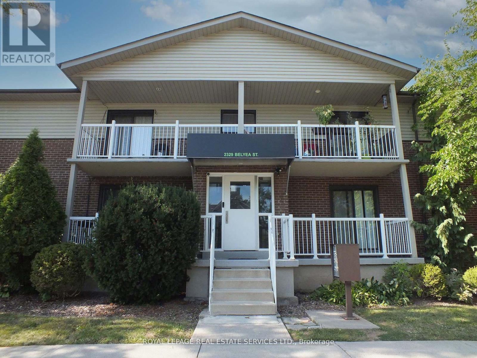 3 - 2329 Belyea Street, Oakville, Ontario  L6L 1N4 - Photo 2 - W12527728