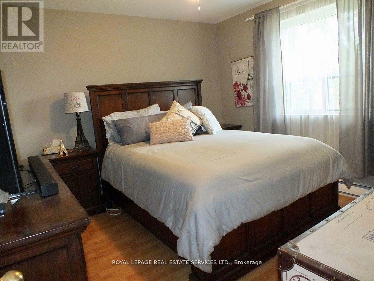 3 - 2329 Belyea Street, Oakville, Ontario  L6L 1N4 - Photo 8 - W12527728