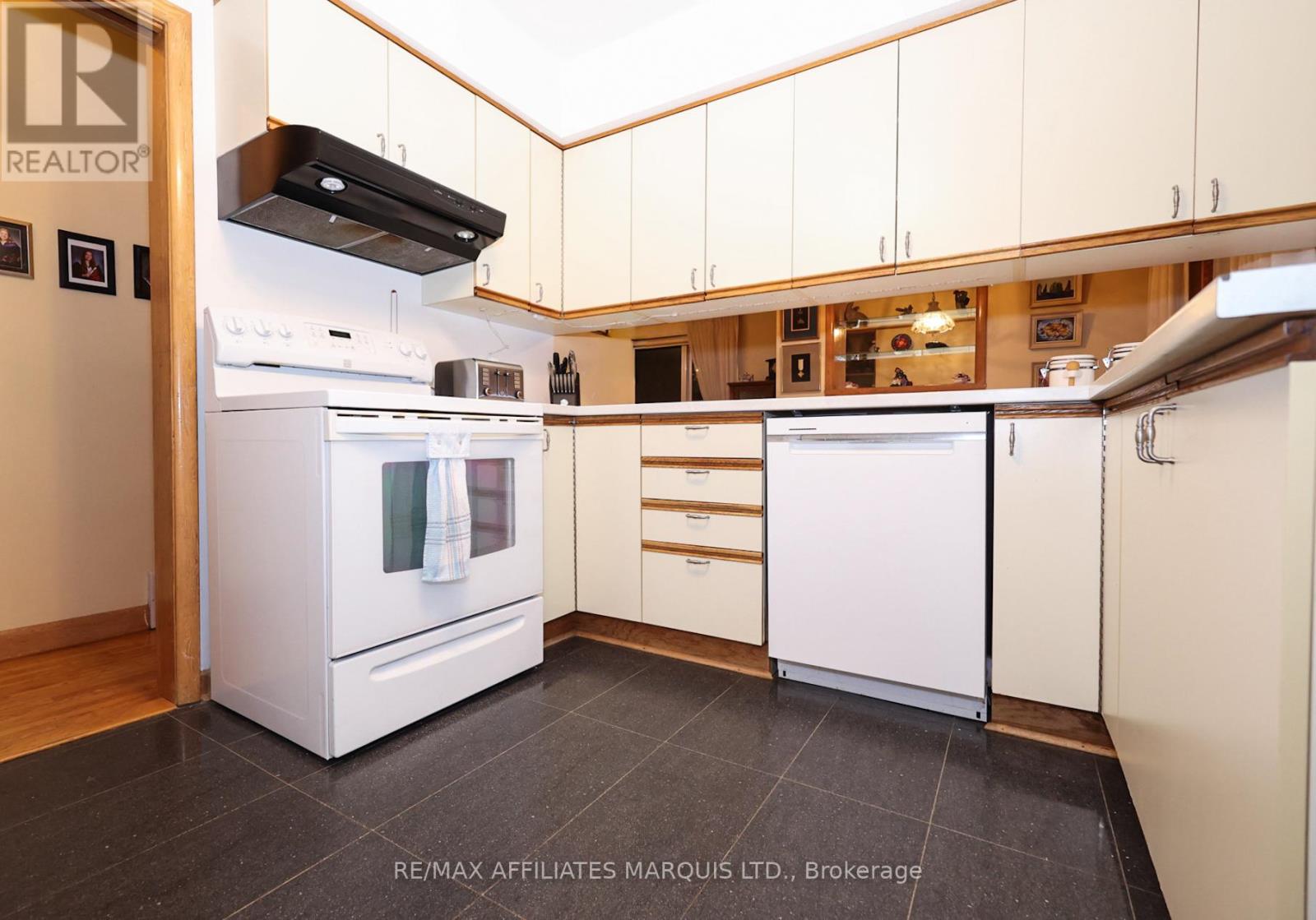 1212 Osborne Avenue, Cornwall, Ontario  K6J 1K9 - Photo 12 - X12527980