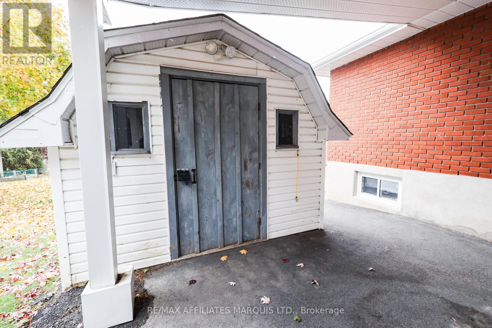 1212 Osborne Avenue, Cornwall, Ontario  K6J 1K9 - Photo 5 - X12527980