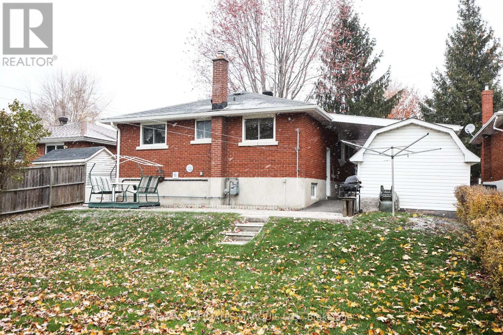 1212 Osborne Avenue, Cornwall, Ontario  K6J 1K9 - Photo 7 - X12527980