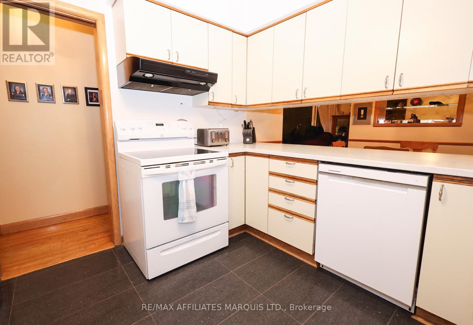 1212 Osborne Avenue, Cornwall, Ontario  K6J 1K9 - Photo 9 - X12527980