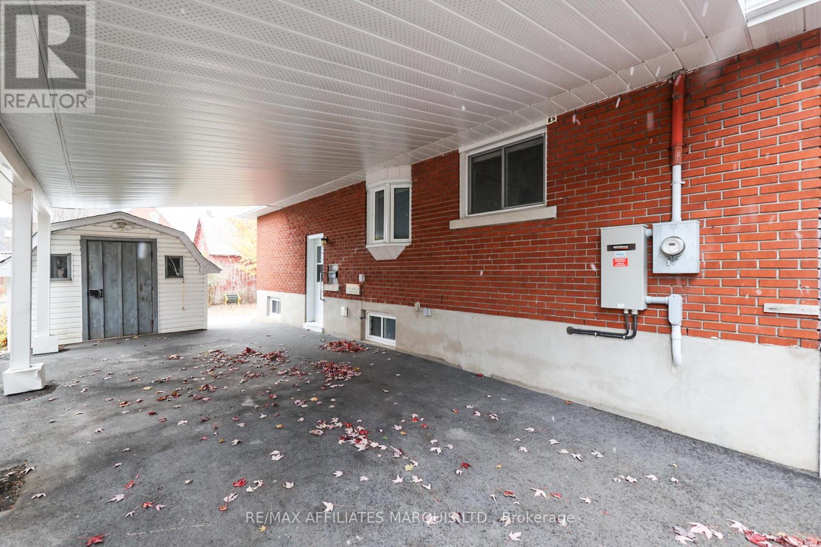 1212 Osborne Avenue, Cornwall, Ontario  K6J 1K9 - Photo 4 - X12527980